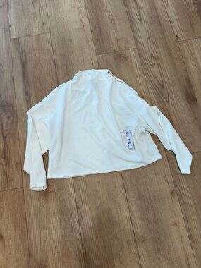 Women’s Cream Mock Neck Long Sleeve Top